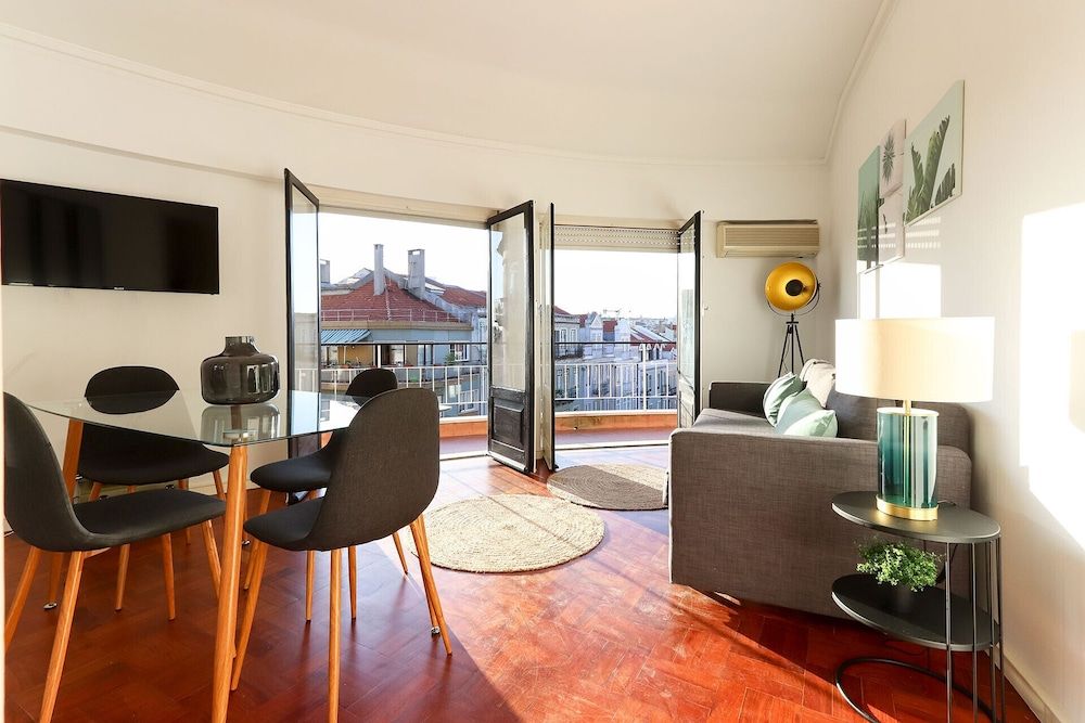 Marquês Balcony by Homing Apartment, 2 Bedrooms, Kitchen 18