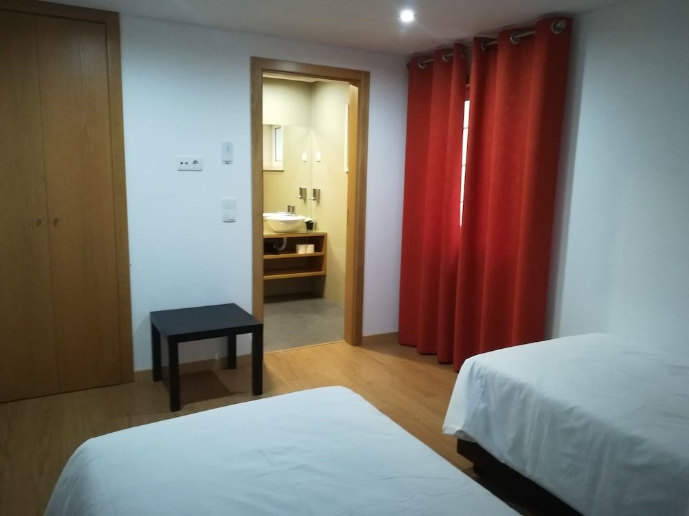 Lisbon Grand View City Apartment, 3 Bedrooms 5