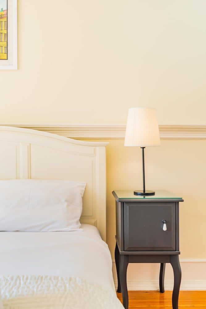 Saldanha Central Urban Lisbon Apartment, 3 Bedrooms 8