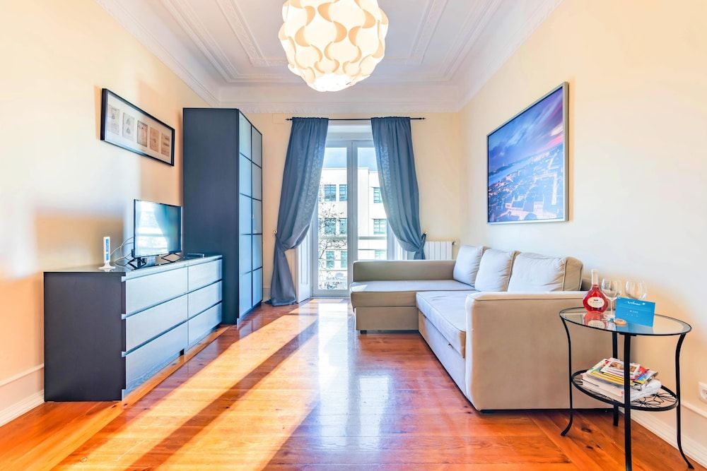 Saldanha Central Urban Lisbon Apartment, 3 Bedrooms 21