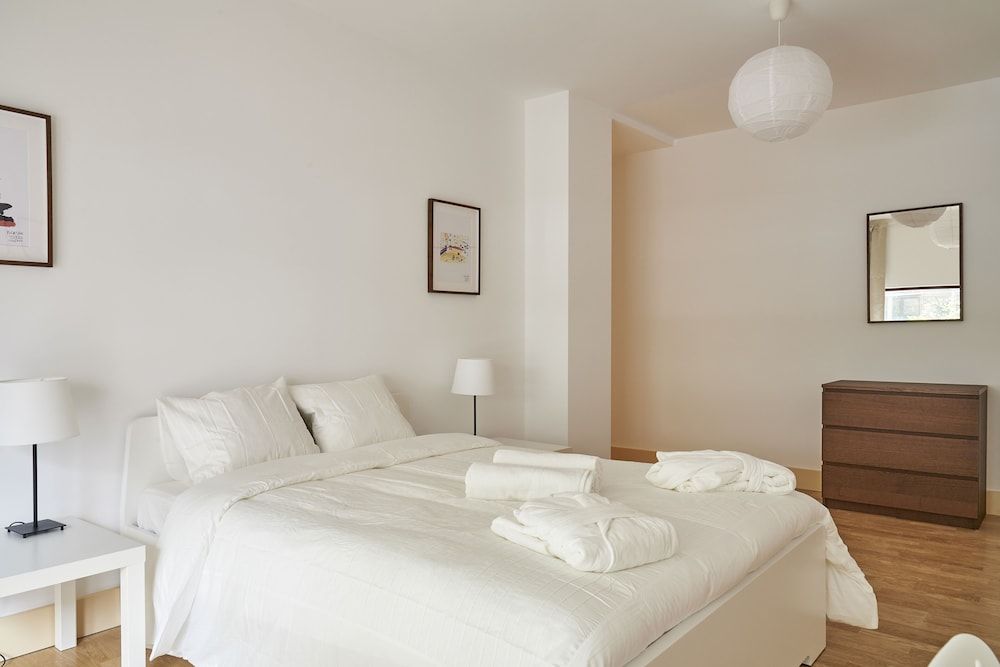 Campo Pequeno Avenida Superior Double Room, Shared Bathroom 3