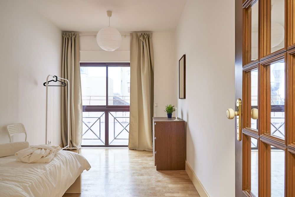 Campo Pequeno Avenida Single Room, Shared Bathroom 7