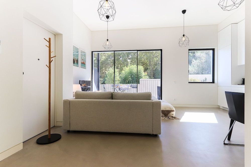 Avenida Premium by Homing Apartment, 1 Bedroom, Accessible, Kitchen 9