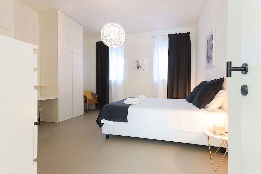 Avenida Premium by Homing Apartment, 1 Bedroom, Accessible, Kitchen 3