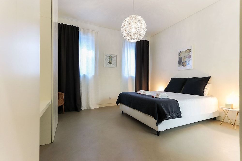 Avenida Premium by Homing Apartment, 1 Bedroom, Accessible, Kitchen 4