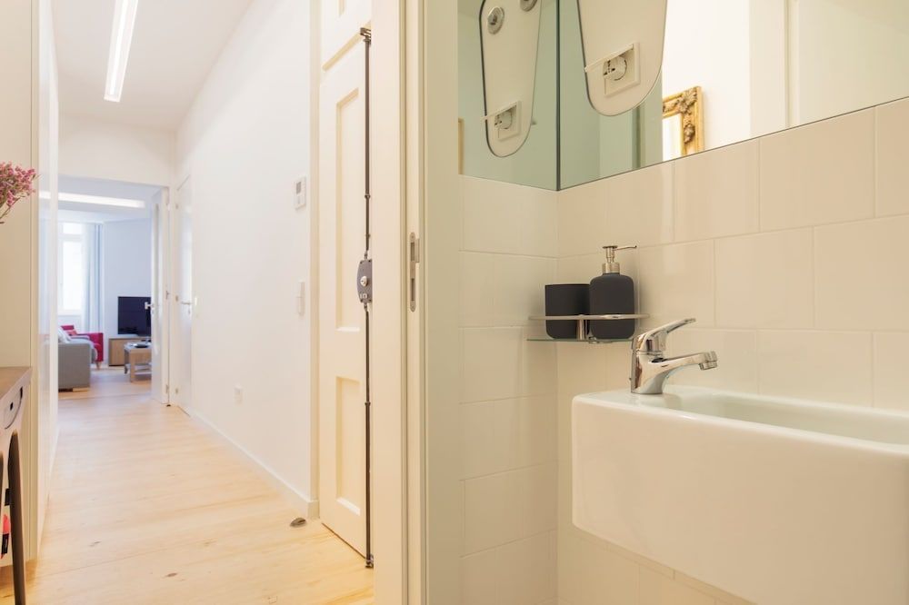 Trendy & Classic 2 Bedroom Apartment Apartment, 2 Bedrooms 30