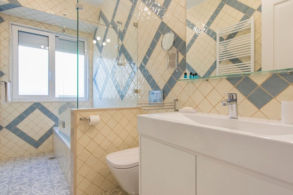 Spacious Graça River View Apartment Apartment, 4 Bedrooms 13