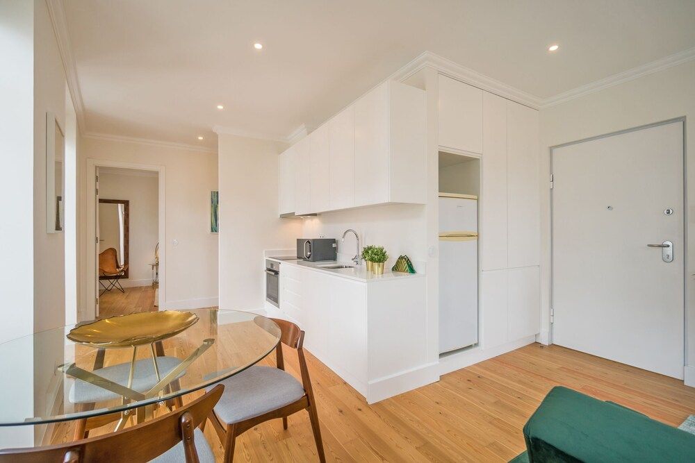 undefined Principe Real Lightful Apartment 9