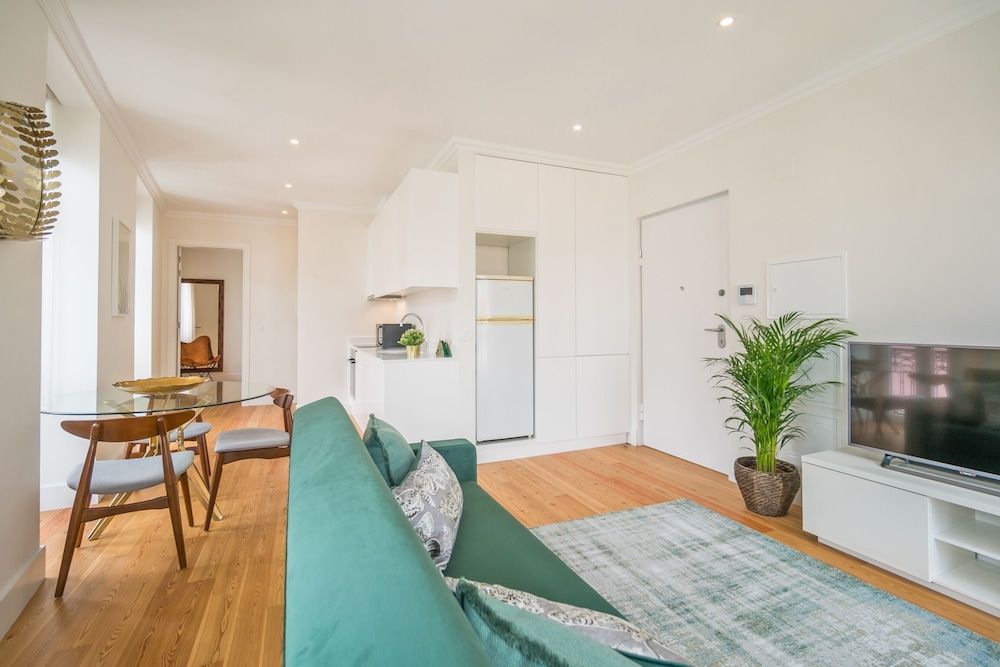 undefined Principe Real Lightful Apartment 8