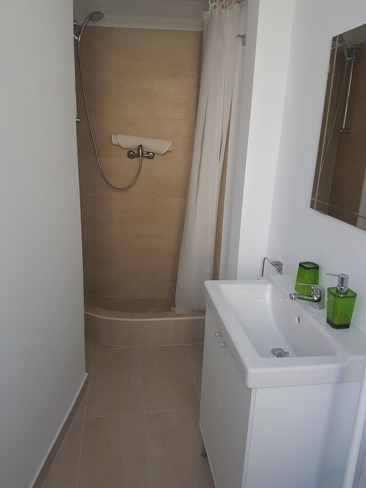 undefined Apartment with Balcony in the Heart of Lisbon 8