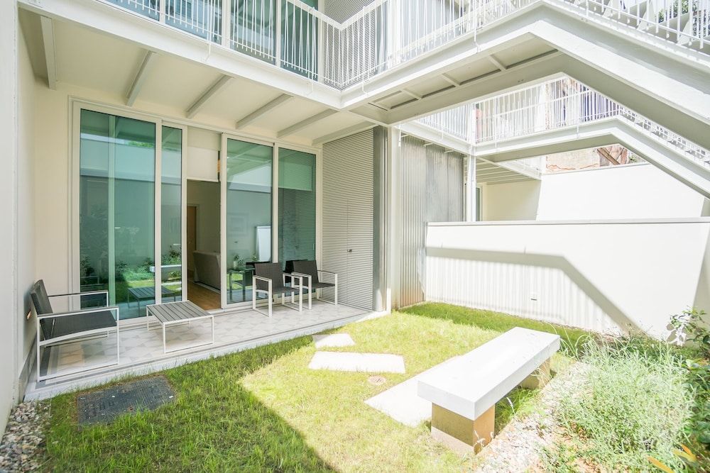 undefined Courtyard & Elegance Apartment 5