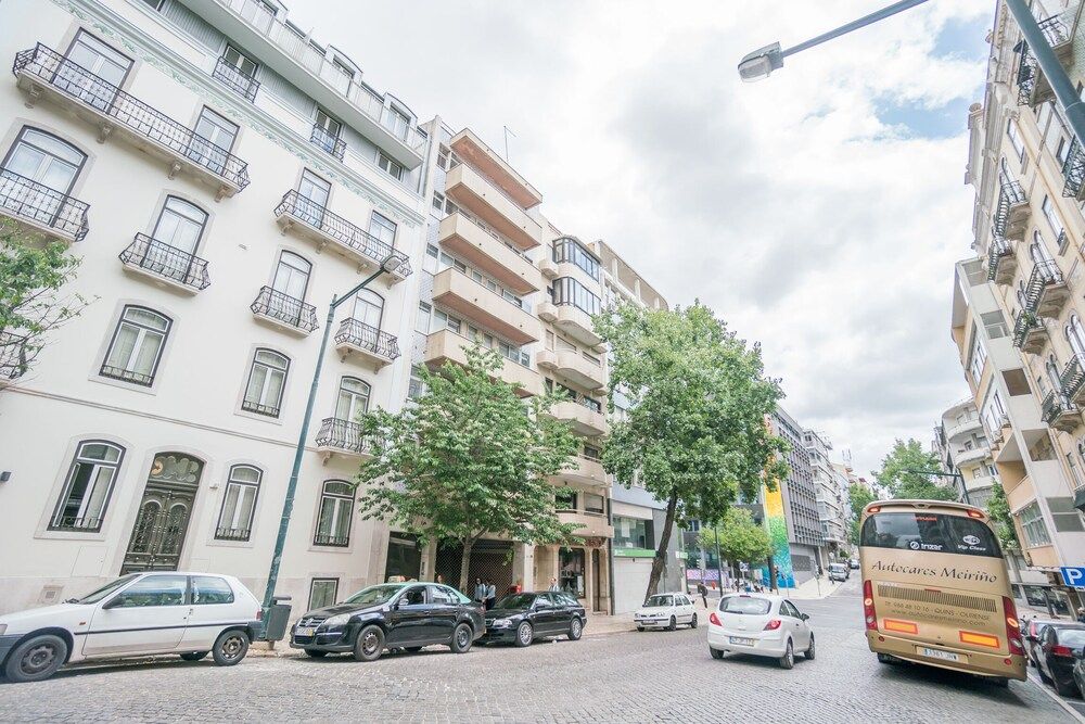 undefined Courtyard & Elegance Apartment 3