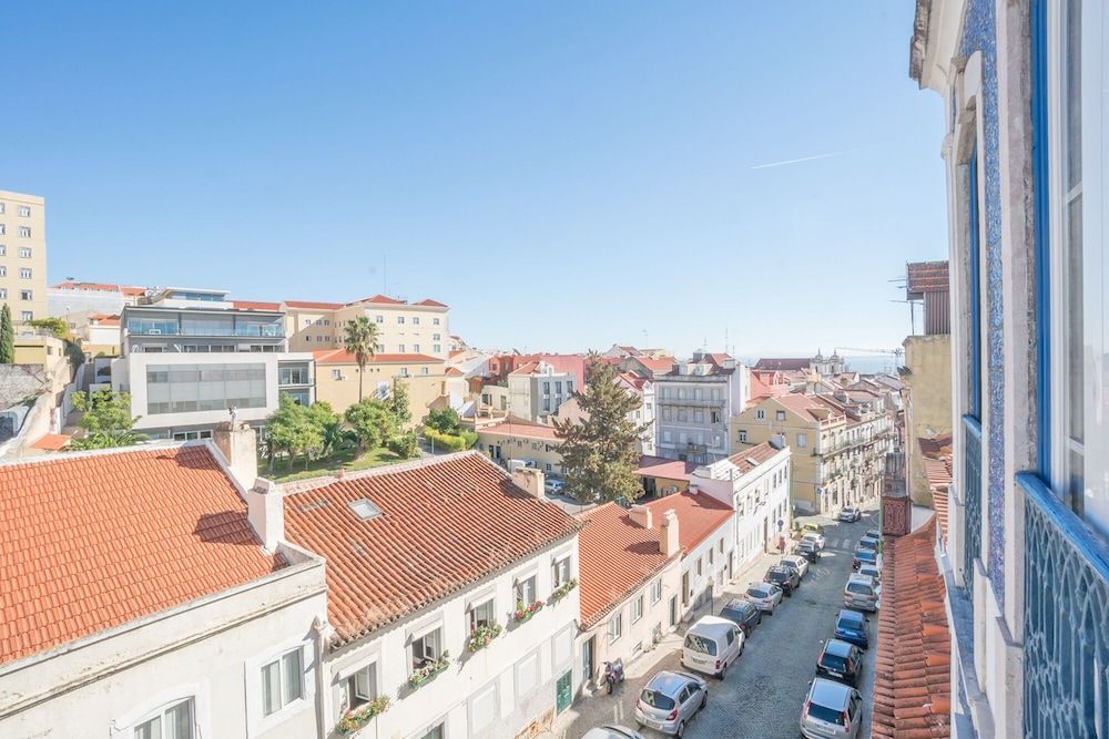 An Ecletic Apartment in Lisbon Apartment, 2 Bedrooms, Sea View 32