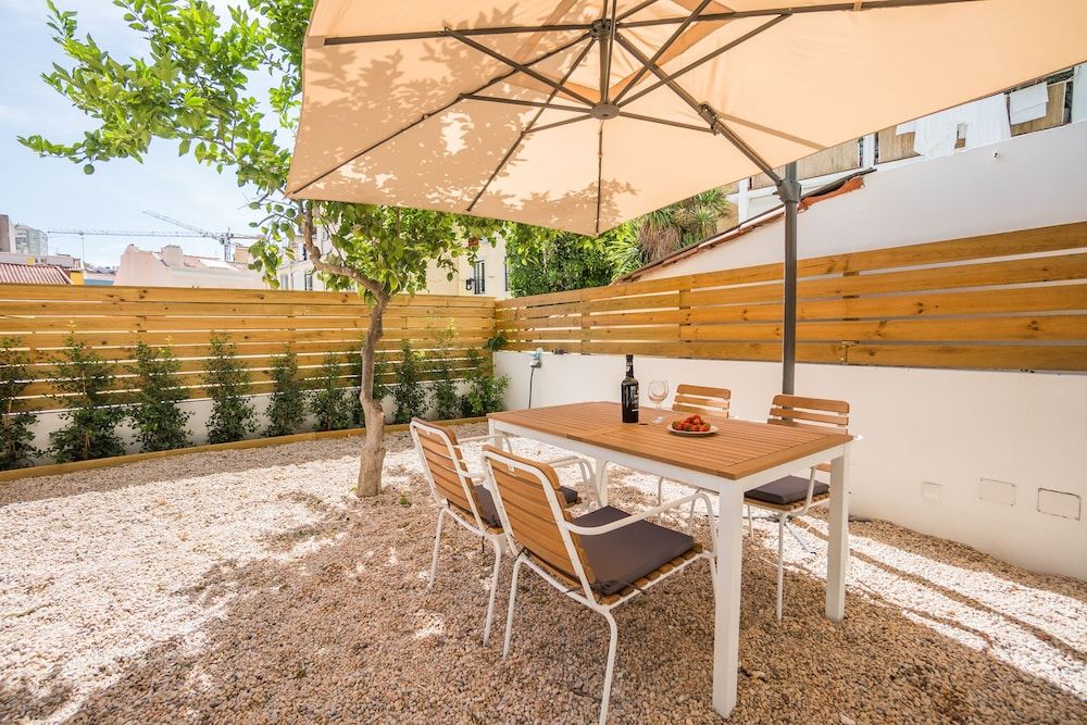 Lemon Tree Garden 3 Bedroom Apartment Apartment, 3 Bedrooms, Terrace 46