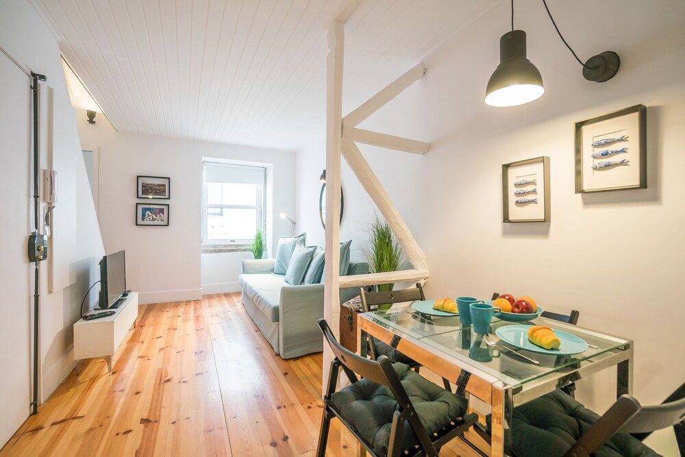 Rose Duplex Apartment 5E Apartment, 1 Bedroom 17