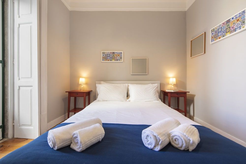 undefined Trendy & Lightful Apartment 9