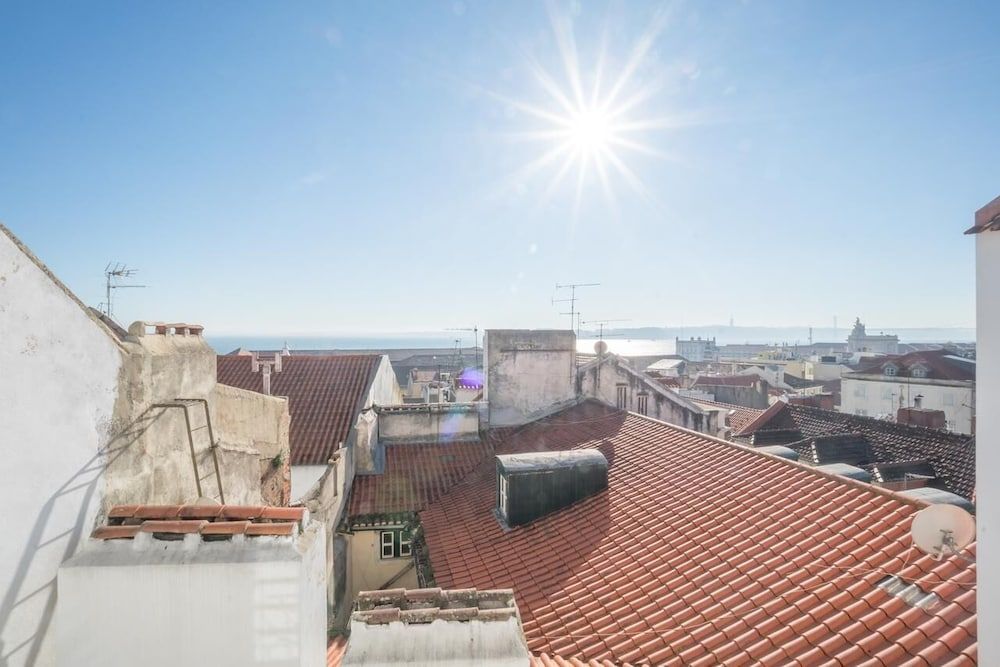 Superb Flat Cathedral & River View Apartment, 2 Bedrooms 13