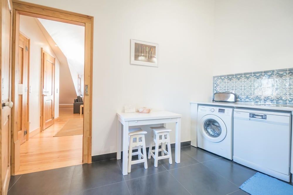 Superb Flat Cathedral & River View Apartment, 2 Bedrooms 20