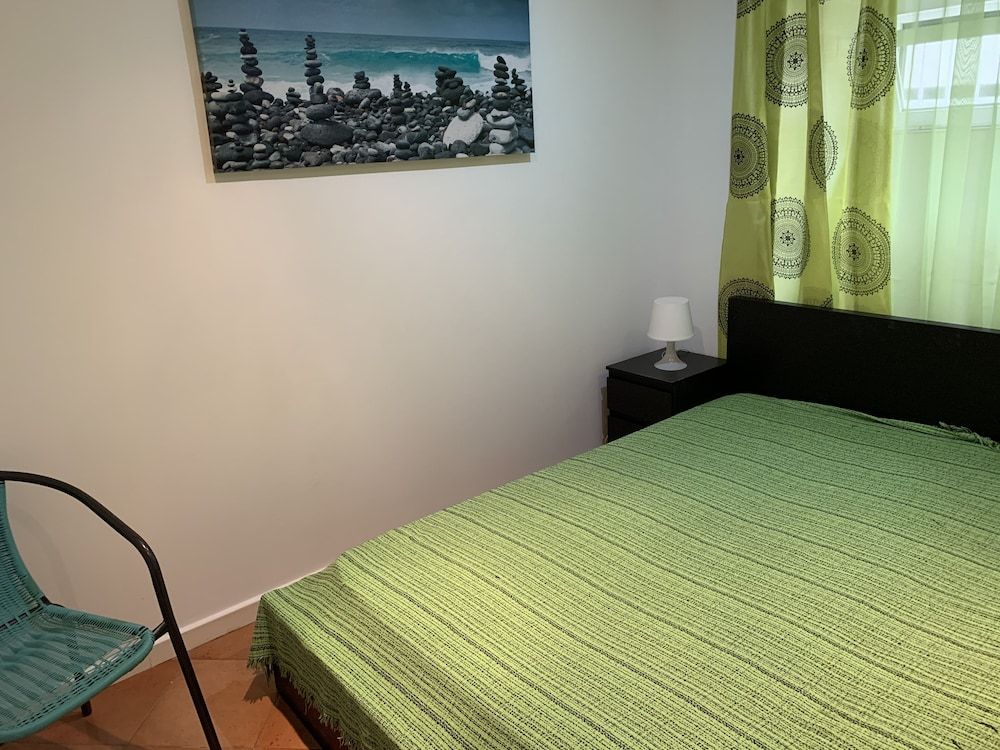 House and Rooms in Lisbon Double Room, Shared Bathroom 2
