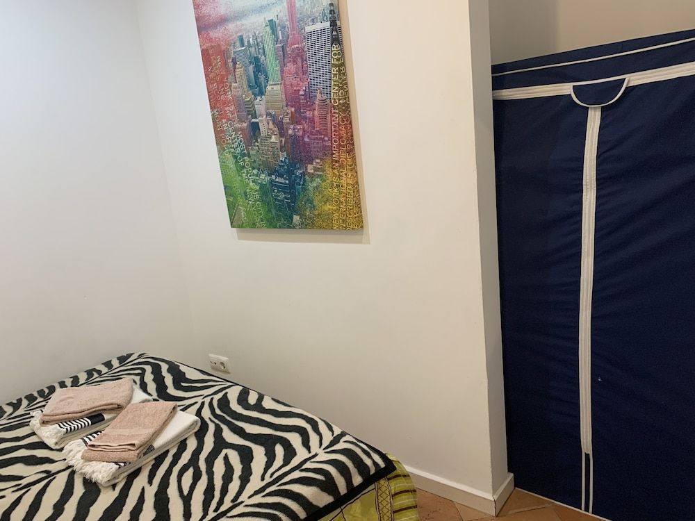 House and Rooms in Lisbon Standard Double Room, Shared Bathroom 3