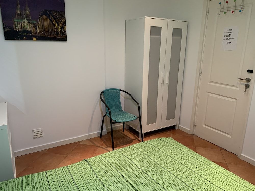 House and Rooms in Lisbon Double Room, Shared Bathroom 5