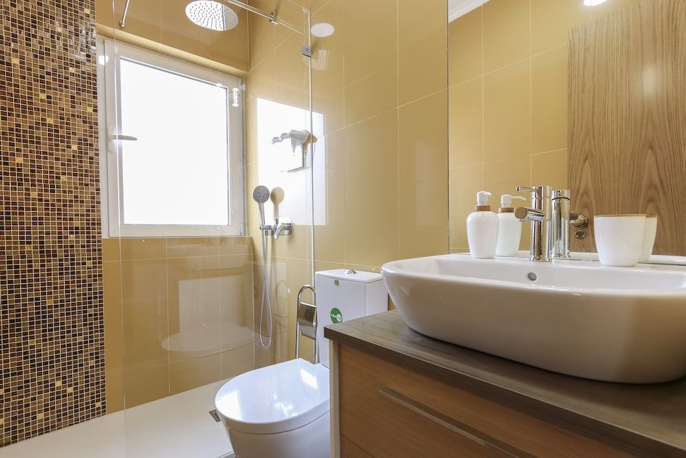 Relaxing Guesthouse - Sónia's Houses Double Room, Shared Bathroom (Warm Sunset Chill 1) 9