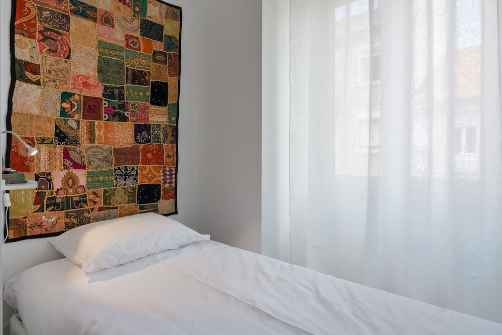 Penha1 · Lisbon's Charming and Bright Apartment Apartment (2 Bedrooms) 11