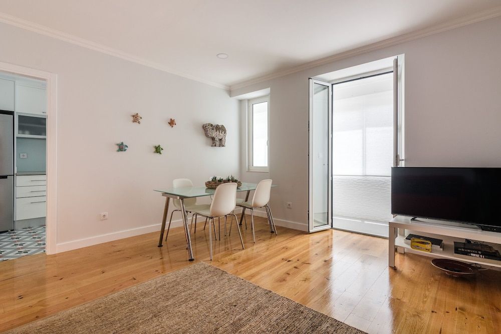 Penha1 · Lisbon's Charming and Bright Apartment Apartment (2 Bedrooms) 22