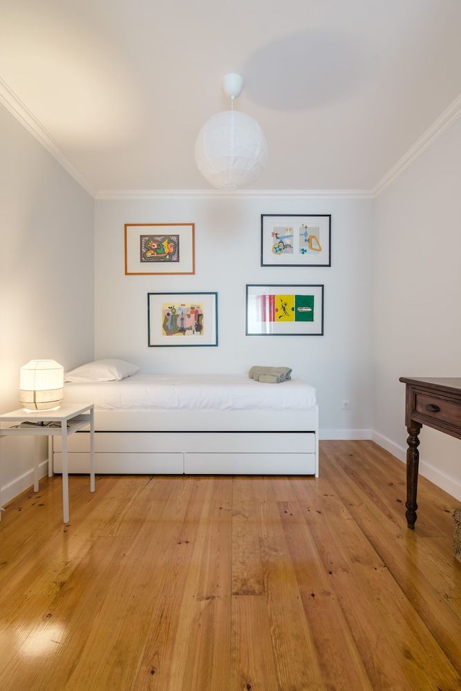 Penha1 · Lisbon's Charming and Bright Apartment Apartment (2 Bedrooms) 10