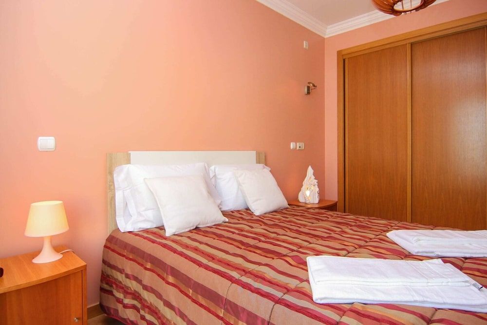 undefined Gorgeous 3 Bedroom Apartment with Balcony in Lisbon 5