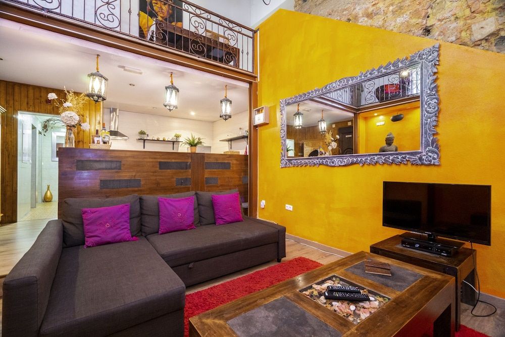 Alfama Luxuy Loft Apartment, 3 Bedrooms, Non Smoking 11