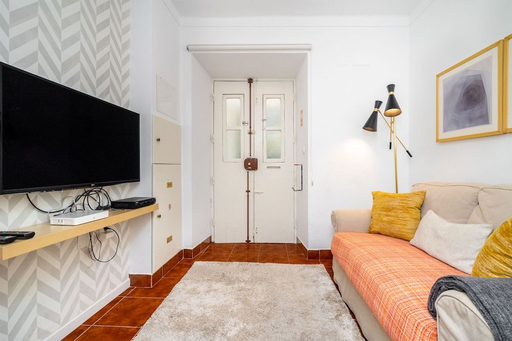 undefined Alfama Patio Studio 5