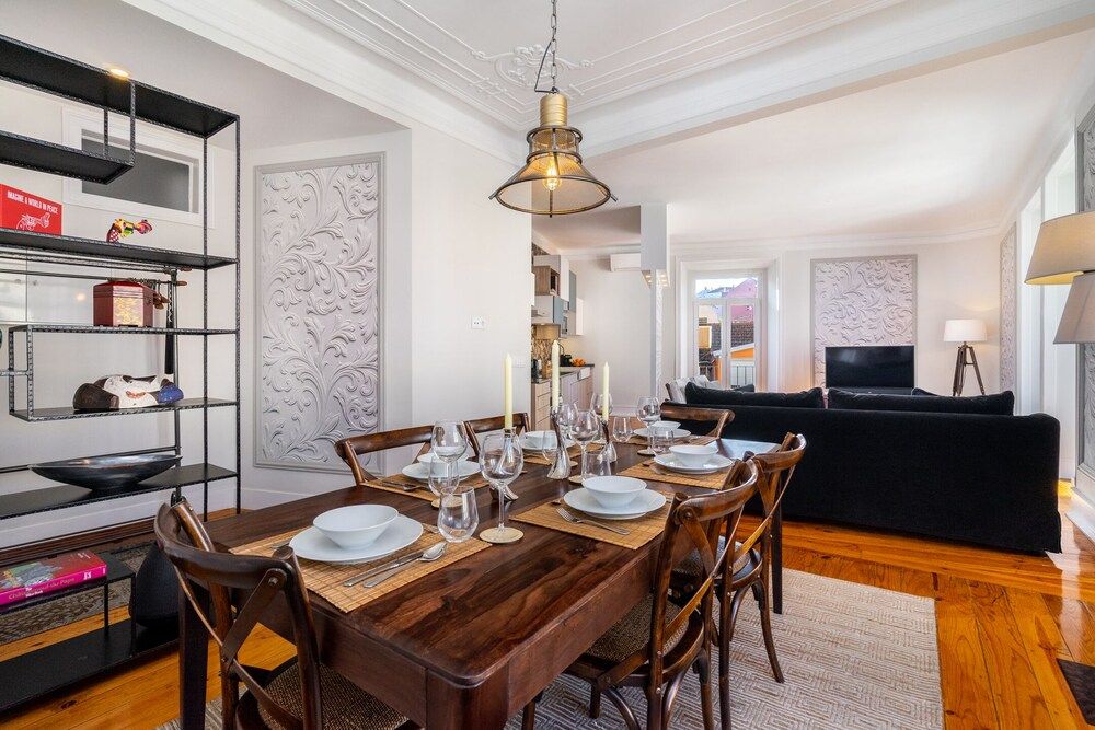 Luxurious Art Deco 3 BR Apartment, 3 Bedrooms, Non Smoking 24