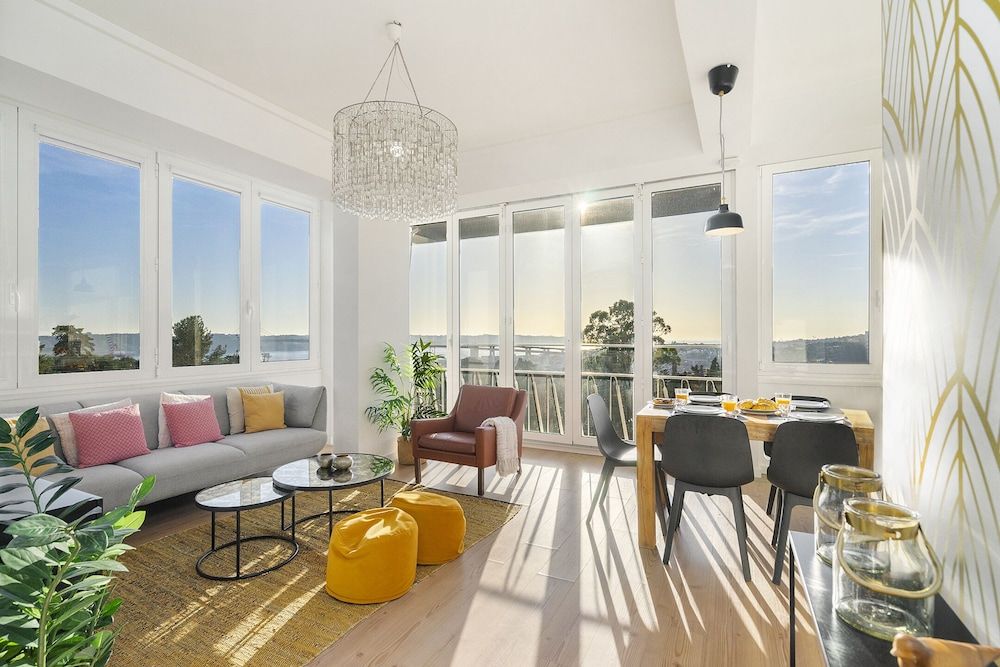 undefined 270 Panoramic View Premium Apartment