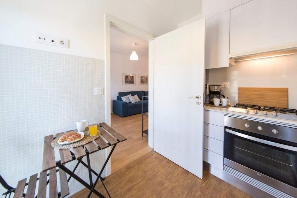 undefined Comfortable Apartment in Campo Pequeno 7