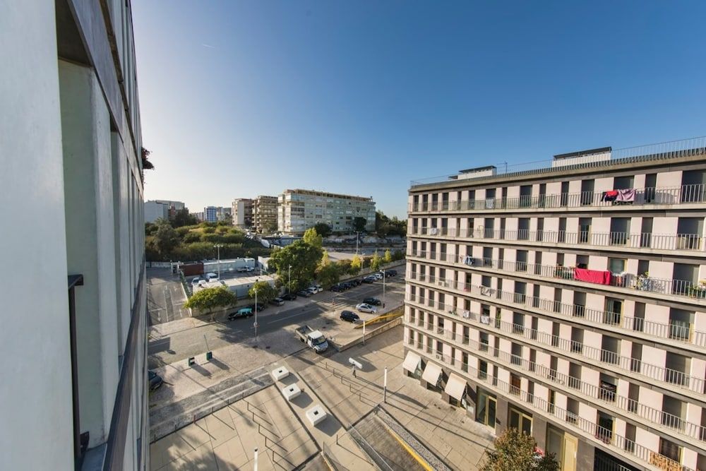 undefined Comfortable Apartment in Campo Pequeno 3