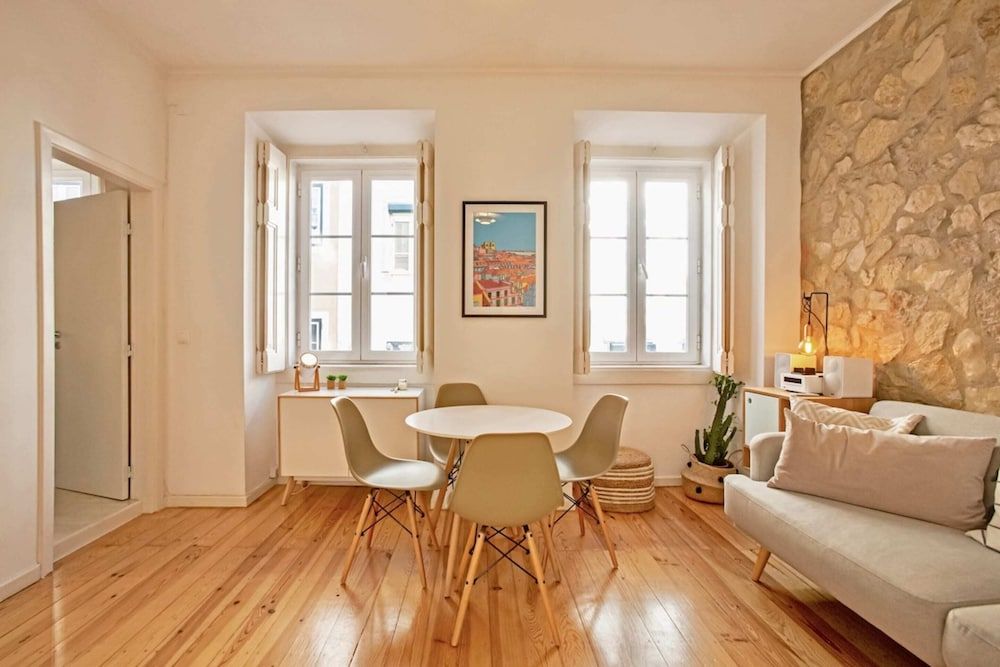 undefined Renovated Cosy 1bedroom Apartment in Santos 8