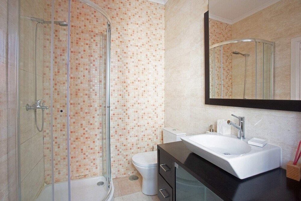 undefined Renovated Cosy 1bedroom Apartment in Santos 10