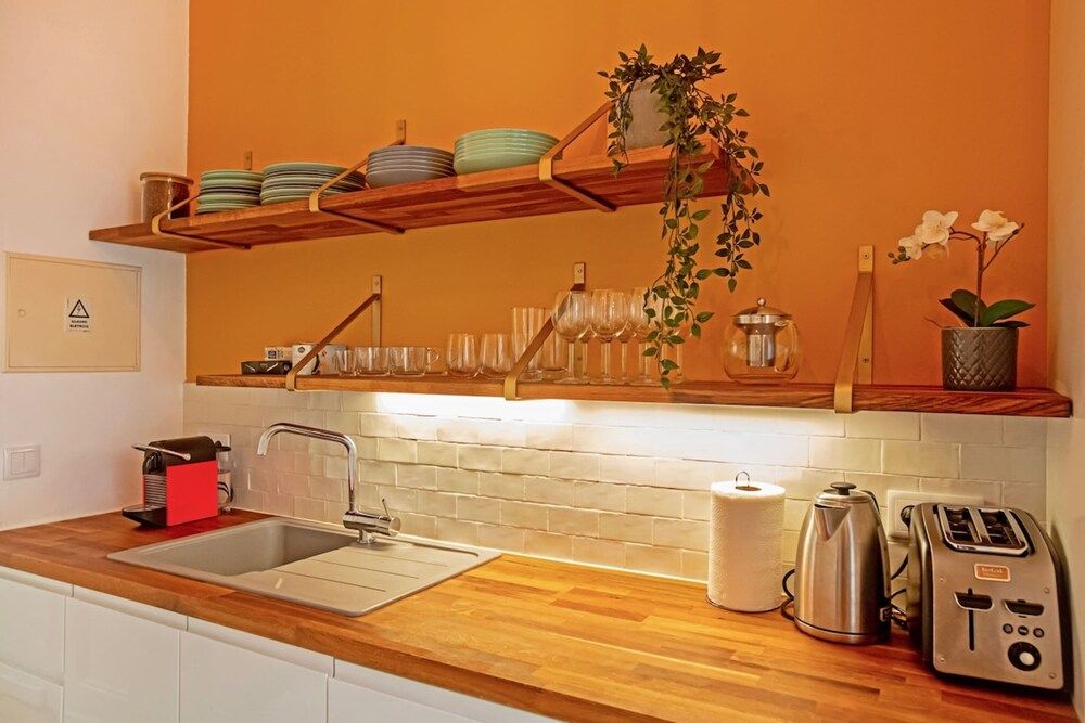 undefined Renovated Cosy 1bedroom Apartment in Santos 5