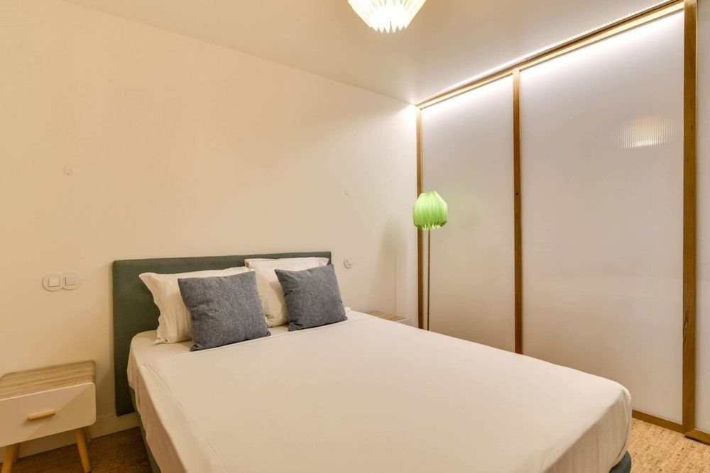 undefined New Apartment With Easy Access in Traditional Area of Lisbon 6