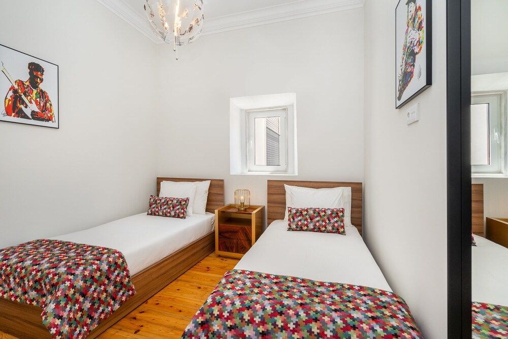 undefined Prime Location Design Family Apartment 5