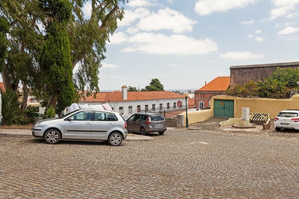 undefined Quiet 3 Bedroom Apartment in Lisbon 3