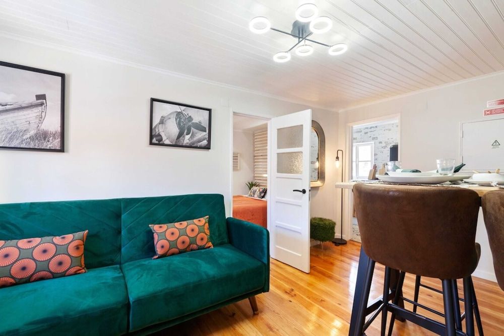 undefined Modern & Bright One Bed Apt in St George's Castle 8