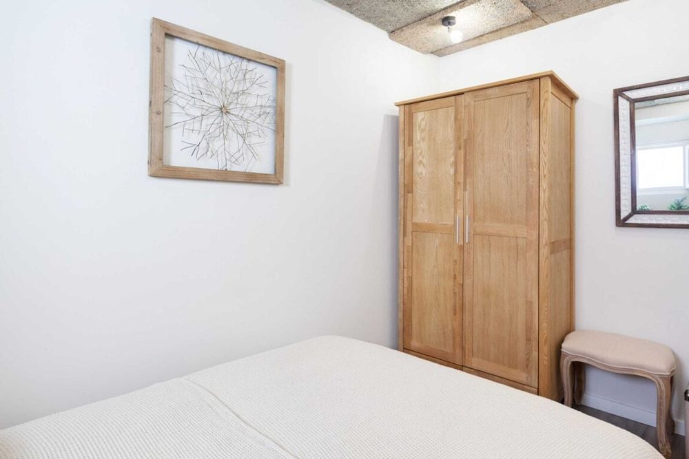 undefined Cosy 1 Bedroom Apartment in St George's Castle 3