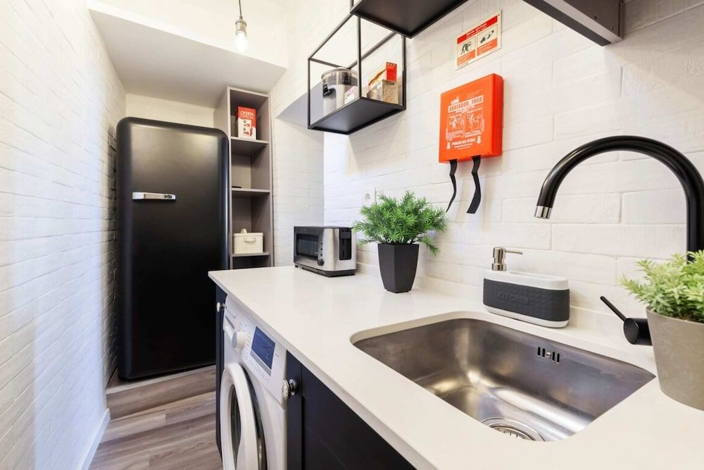 undefined Cosy 1 Bedroom Apartment in St George's Castle 6