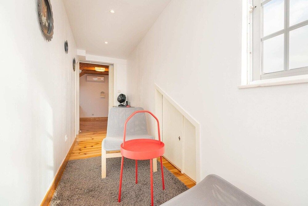 undefined Attic Apartment With Balcony in Bairro Alto 6