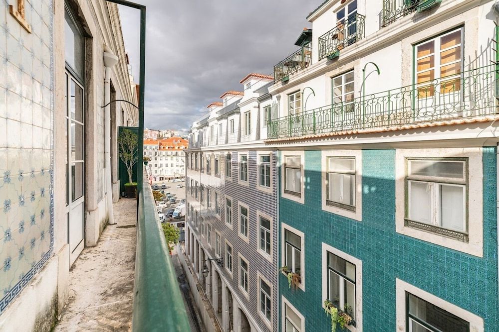 undefined Charming 2 Bedroom Apartment Next to Praça da Figueira