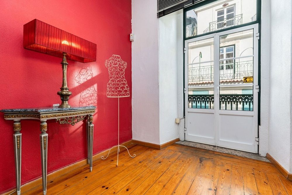 undefined Charming 2 Bedroom Apartment Next to Praça da Figueira 8