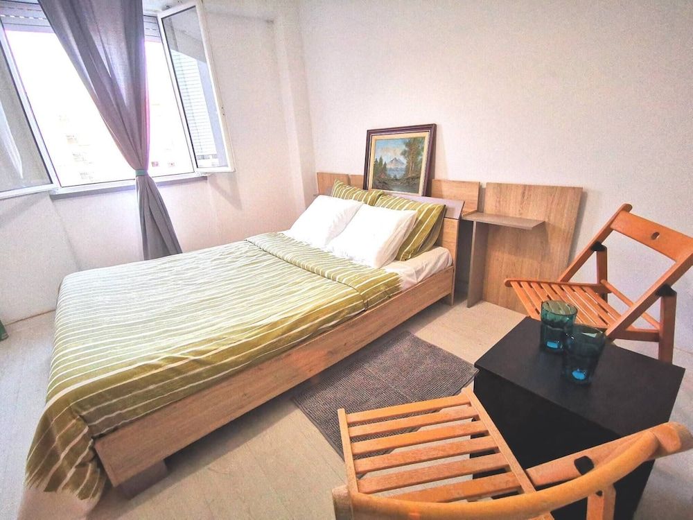 undefined Beautiful Private Room With River View In Lisbon 10