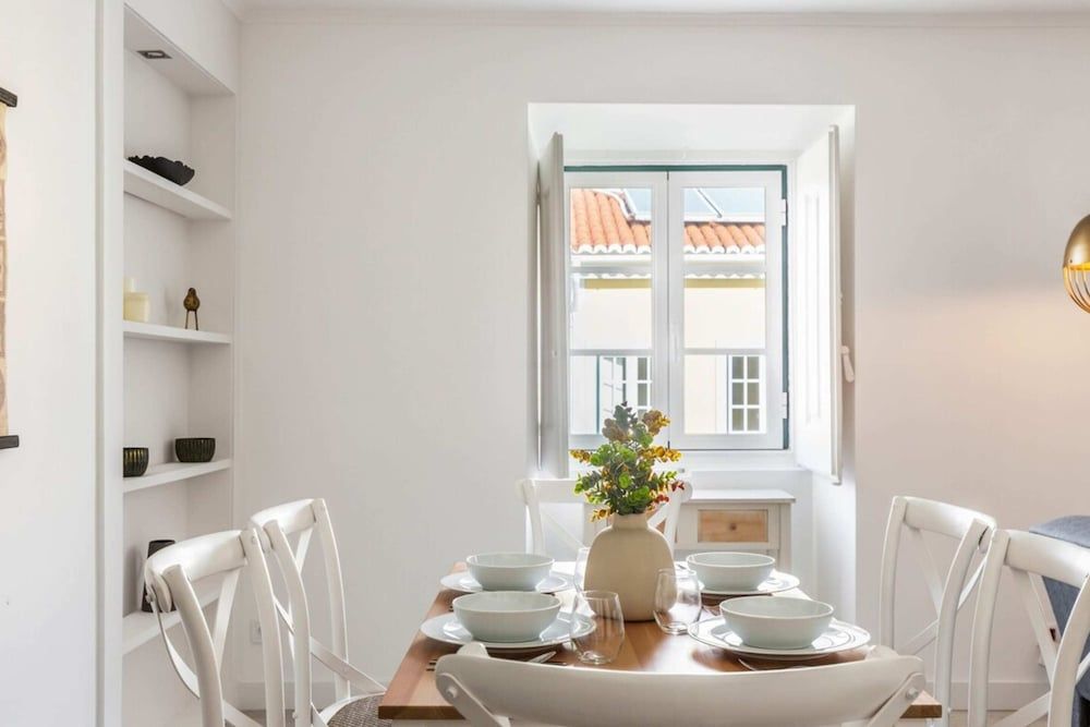 undefined Stunning 2 Bedroom Apartment Near Belém 4